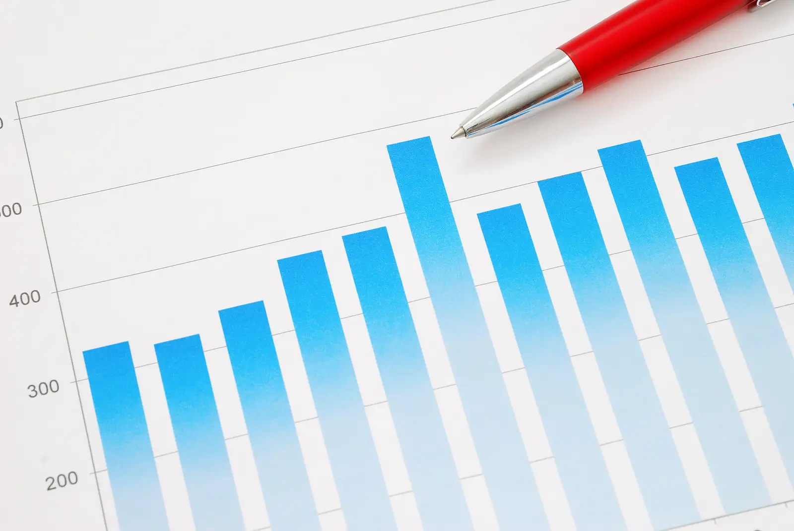 What Financial Reports Should Portland Landlords Expect From a Property Manager?